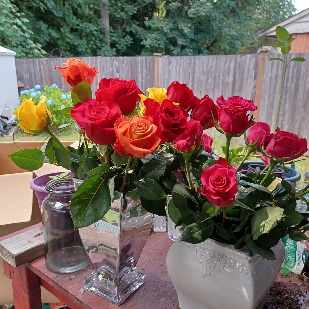 Vintage Elegant Black Leather Handbag - Picture 3 of 3